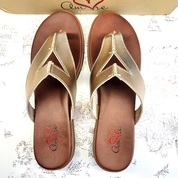 NEW!!! MIA Mayte Gold and Brown Sandals with Braided Sandals Size 8.5 - Picture 1 of 4